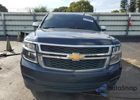 2018 Chevrolet Suburban C1500 Lt z USA, uszkodzony, nr VIN 1GNSCHKC8JR395216